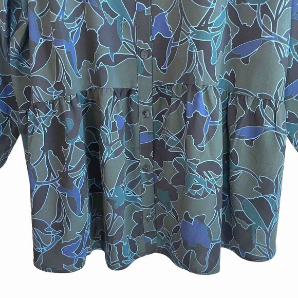 LOGO by Lori Goldstein Winter Floral Top NWOT - Picture 5 of 9